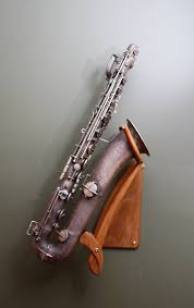 The Wall Hanger Saxophone Wall Stand
