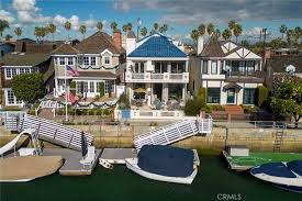 of homes in long beach are