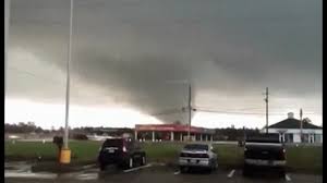 Tornado chasers capture large mississippi tornado. Homes Wrecked Dozens Injured From Mississippi Tornado 10tv Com