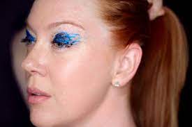 the unapologetic liquid blue eyeliner