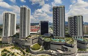 The expansive 1 million square feet of space offers modern urbanites and families a plethora the leading light of kota damansara's centrestage a lifestyle that's charming by day, captivating by night. Starproperty