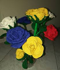 101 schemi punto croce gratis di fiori e fiorellini, rose, primule, girasoli, di varie. Creazioni Fiori Bouquet Di Rose Realizzate All Uncinetto Mix Di Colori