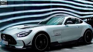 1 die angegebenen werte wurden nach dem vorgeschriebenen. Video Mercedes Amg Gt Unveils The Gt Black Series Sports Car Robb Report