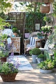 shabby chic garden decor ideas