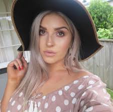 shaaanxo on becoming a vlogger and