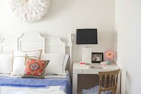 Small bedroom with big furniture stylish desks for small es under secretary desk for small es 23 best desks for small es 16 wall mounted desk ideas that are. Small Desks For Bedrooms Popsugar Home