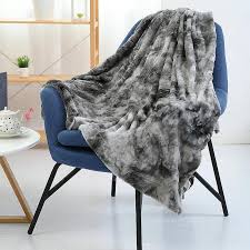 Faux Fur Throw Blanket Hypoallergenic Blanket For Bed Couch Super Soft Light Weight Luxurious Cozy Warm Fluffy Plush Blanke Dark Green Throw Blanket Velour Blankets Queen Size From Bdhome 47 81 Dhgate Com