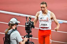 Patryk dobek (born 13 february 1994) is a polish athlete specialising in the 400 metres, 800 metres and 400 metres hurdles. Y2yedvotvsqomm