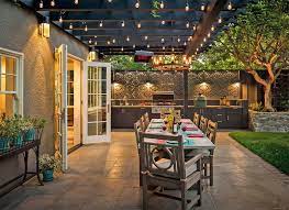 fun outdoor dining area decor ideas