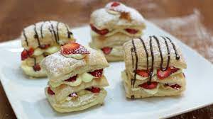 strawberry napoleon puff pastry