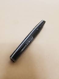 avon super extended winged out mascara