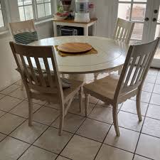 round craftsman style dining table for