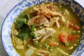 aguadito de pollo peruvian en soup