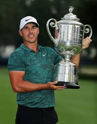 Conflicting reports said that either $500 or $800 of that total was just the tip. Tiger Woods Falls Short As Brooks Koepka Seals Third Major At The Pga Championship Golf Sport Express Co Uk