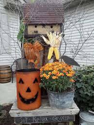 Decorate Your Outdoor Spaces For Fall