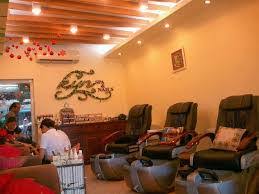 Nail salons near me will provide you with a list of nearby manicure salons worth visiting in your location. Salon Near Me Open Late Naturalsalons