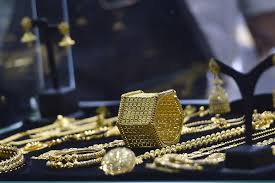 dubai jewellery show sticks to its guns