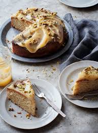 pistachio cake with lemon curd