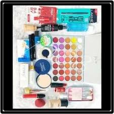 mac all cosmetics available at rs 100