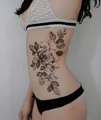 Tatuagens femininas na cintura é uma das áreas mais encantadoras e parecem fabulosas quando desenhadas por um artista hábil. Tatuagem Na Cintura 50 Inspiracoes Criativas E Femininas