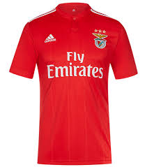 Benfica fought until the end, but sporting clinched the national championship after winning game 4 at estádio da luz. Pin On Another Team Soccer Jerseys Une Autre Equipe Soccer Jerseys Otro Equipo Jerseys De Futbol Ein Anderes Team Soccer Jerseys