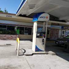 arco gas station in south san francisco