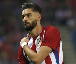 Born 4 september 1993) is a belgian footballer who plays for spanish club atlético madrid and the belgium national team as a winger and. Officiel Entorse Claviculaire Pour Yannick Carrasco