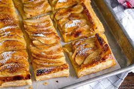 easy apple tart with puff pastry