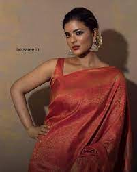 Actress Aishwarya Rajesh Hot Photos in Saree | Indian fashion saree, Saree  models, Saree trends