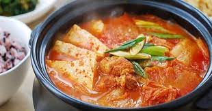 Sup tahu pedas ini cara buatnya gampang sekali dan yang lebih kerennya kalian tidak memerlukan bahan bahan dari korea lho. Resep Bihun Kuah Pedas Resep Masakan Myta