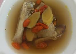 Nah, kamu udah tau kan apa aja manfaat jahe, sekarang kita cari tau yuk resep sup ayam jahe yang enak dan cocok dimakan saat musim hujan seperti sekarang. Recipe Appetizing Sup Ayam Jahe Dan Goji Berry