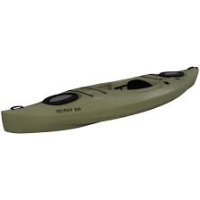 The innovative dihedral hull is designed for stability and maneuverability. Future Beach Trophy 144 Dlx Sporting Kayak 152227 Canoes Kayaks At Sportsman S Guide