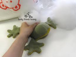 see me sew my frog sewing pattern