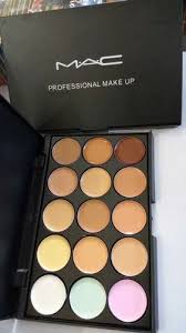 concealer palette with 15 shades