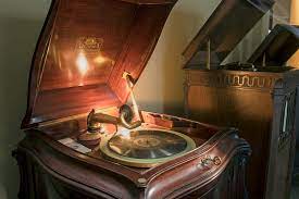 the antique victrola record player an