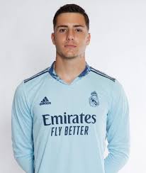 From latin lucas, from ancient greek λουκᾶς (loukâs, man from lucania). Lucas Goalkeeper Juvenil A Real Madrid Cf