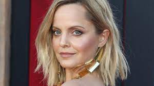 Mena was featured in print ads for coach leather (2000) and lancome paris adaptive. 2021 Mena Suvari The Actress Will Be A Mother For The First Time