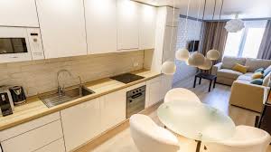 Да, имаме различни по размер кухненски шкафове, които са подходящи за направата на 3. Obzavezhdane Na Malka Kuhnya S Hol