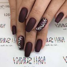 So i decided to paint my nails this gorgeous burgundy shimmer shade by essie (thanks mum for letting me borrow it) and i'm so in love with it. 60 Amazing Burgundy Nail Designs You Have To Try In 2019 Page 8 Of 60 Beautiful Wiki
