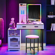 vanity set with 7 led lighted mirror