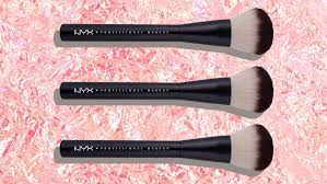 nyx pro powder brush seamlessly blends