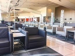 access vip airport lounges in canada
