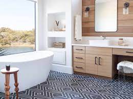 paint a black and white tile bathroom