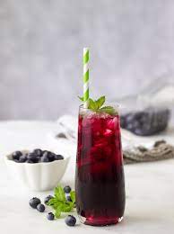 cold brew blueberry iced tea and lemon