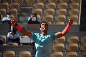 Ο ράφα ναδάλ ποζάρει με το τρόπαιο του ρολάν γκαρός για 13η φορά στην καριέρα του. Nadal Follows Champion S Instinct To Crush Korda Roland Garros The 2021 Roland Garros Tournament Official Site