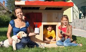 14 Diy Dog Houses How To Build A Dog