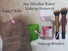 washing makeup brushes with micellar
