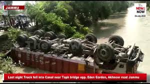 truck fell into c near toph bridge