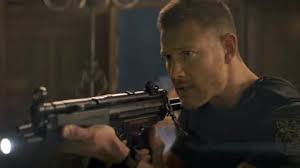 El actor de Wesker en Resident Evil Bienvenidos a Raccoon City nos cuenta  cómo es su personaje respecto a los juegos | Hobbyconsolas