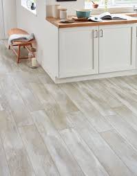 chagne oak laminate flooring